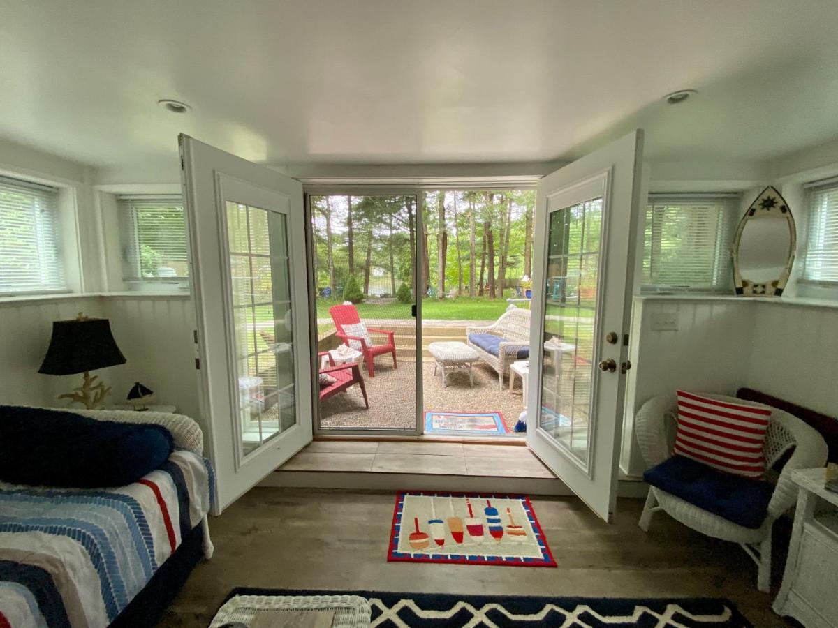 Clear Pond Suite Plymouth Exterior photo