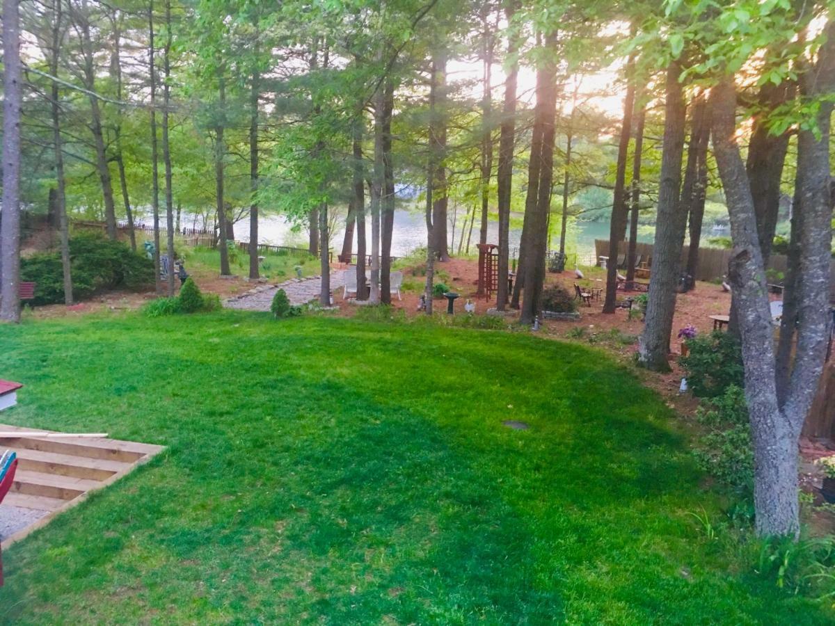Clear Pond Suite Plymouth Exterior photo